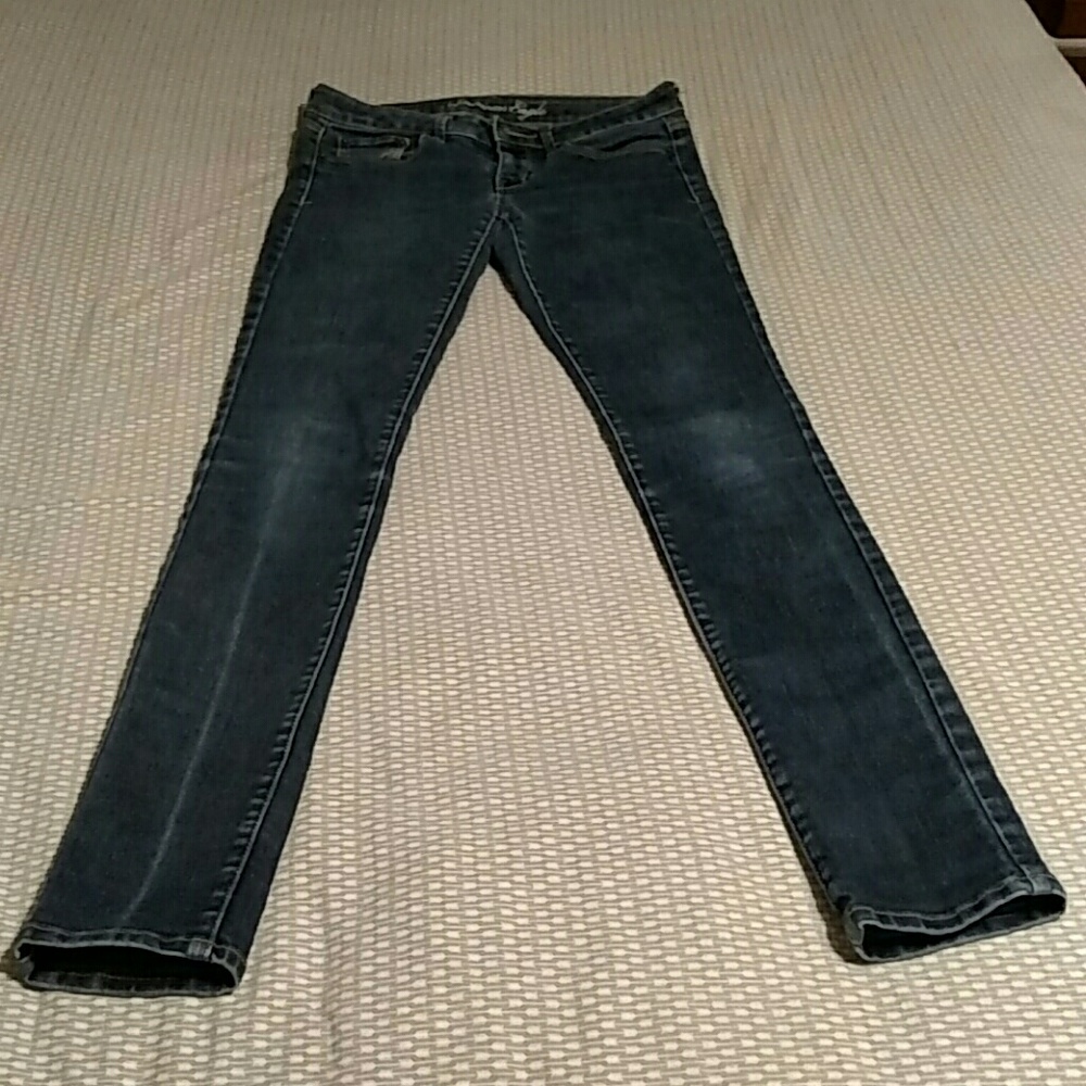 American Eagle skinny jeans